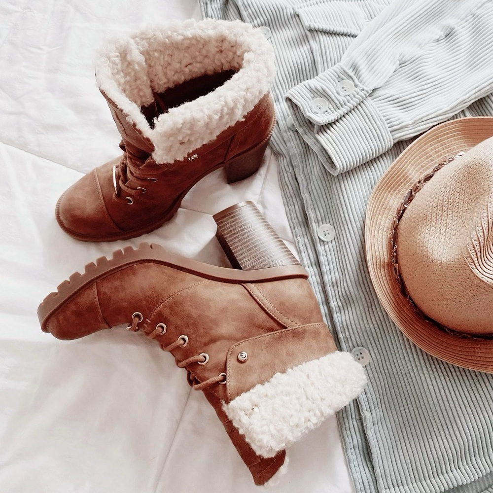 GBG Los Angeles lace up faux fur boots